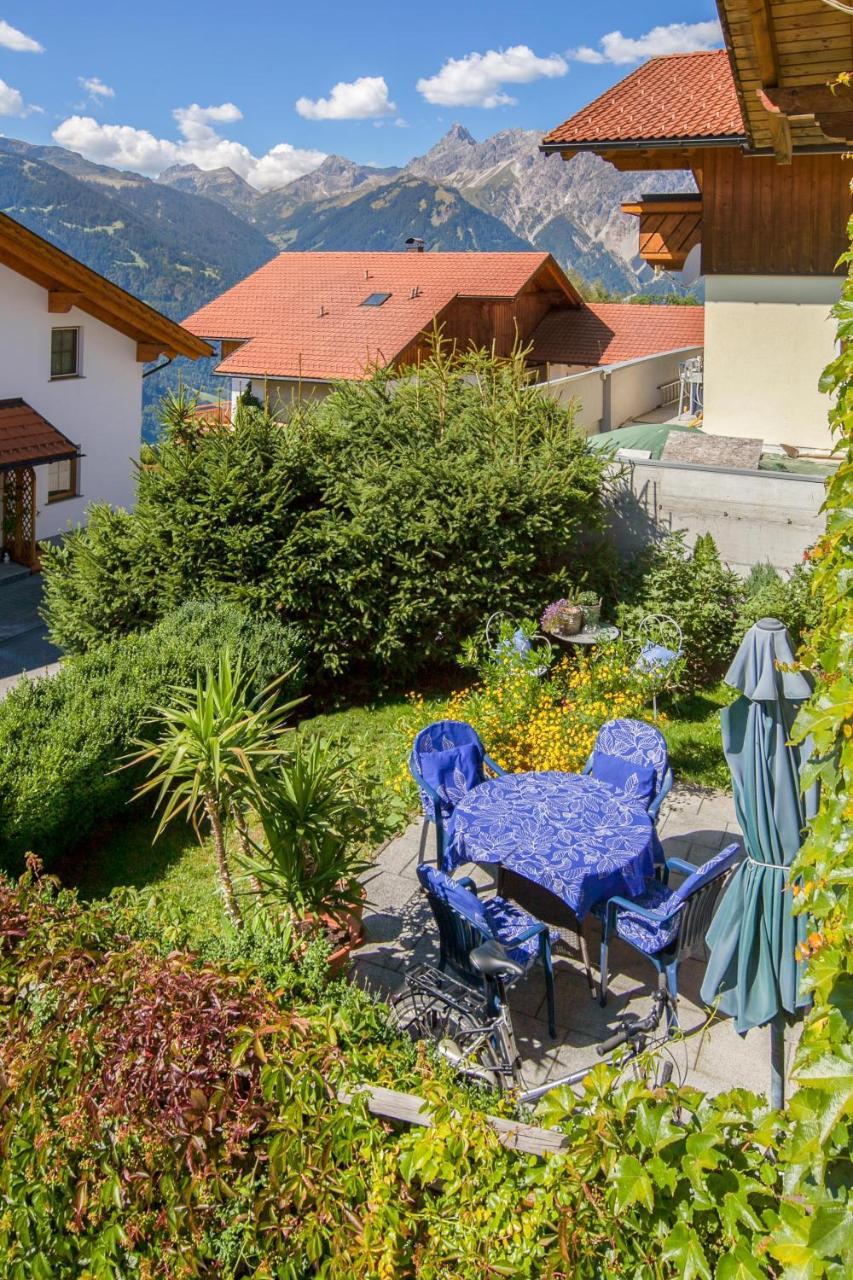 Haus Battlogg Apartman Bartholomäberg Kültér fotó